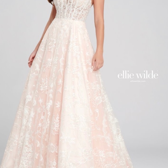 Brand new prom dress - Picture 1 of 3